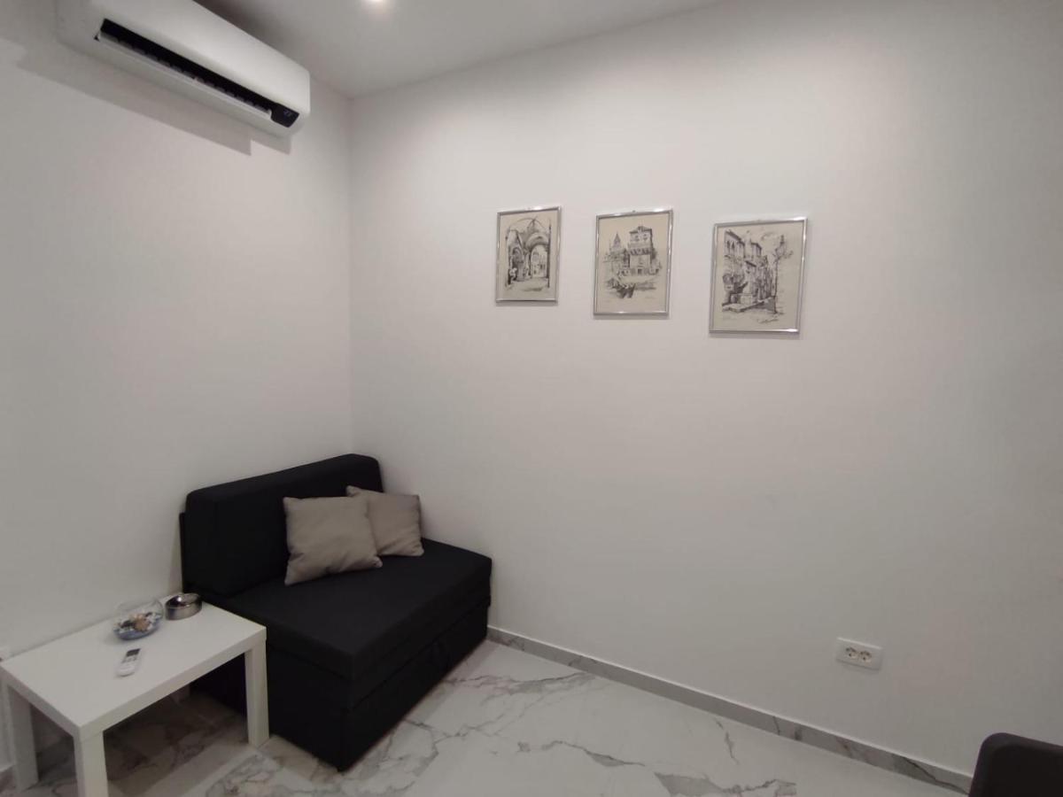 Zoxi Apartman *